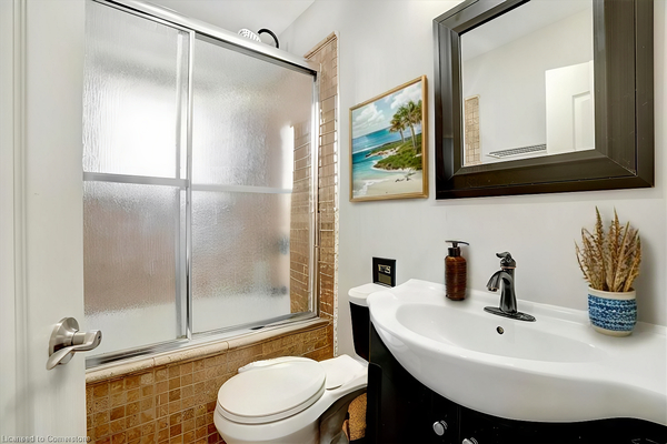 GetMedia-2025-01-20T160632.656 - Bathroom - Coastal - 38.jpg